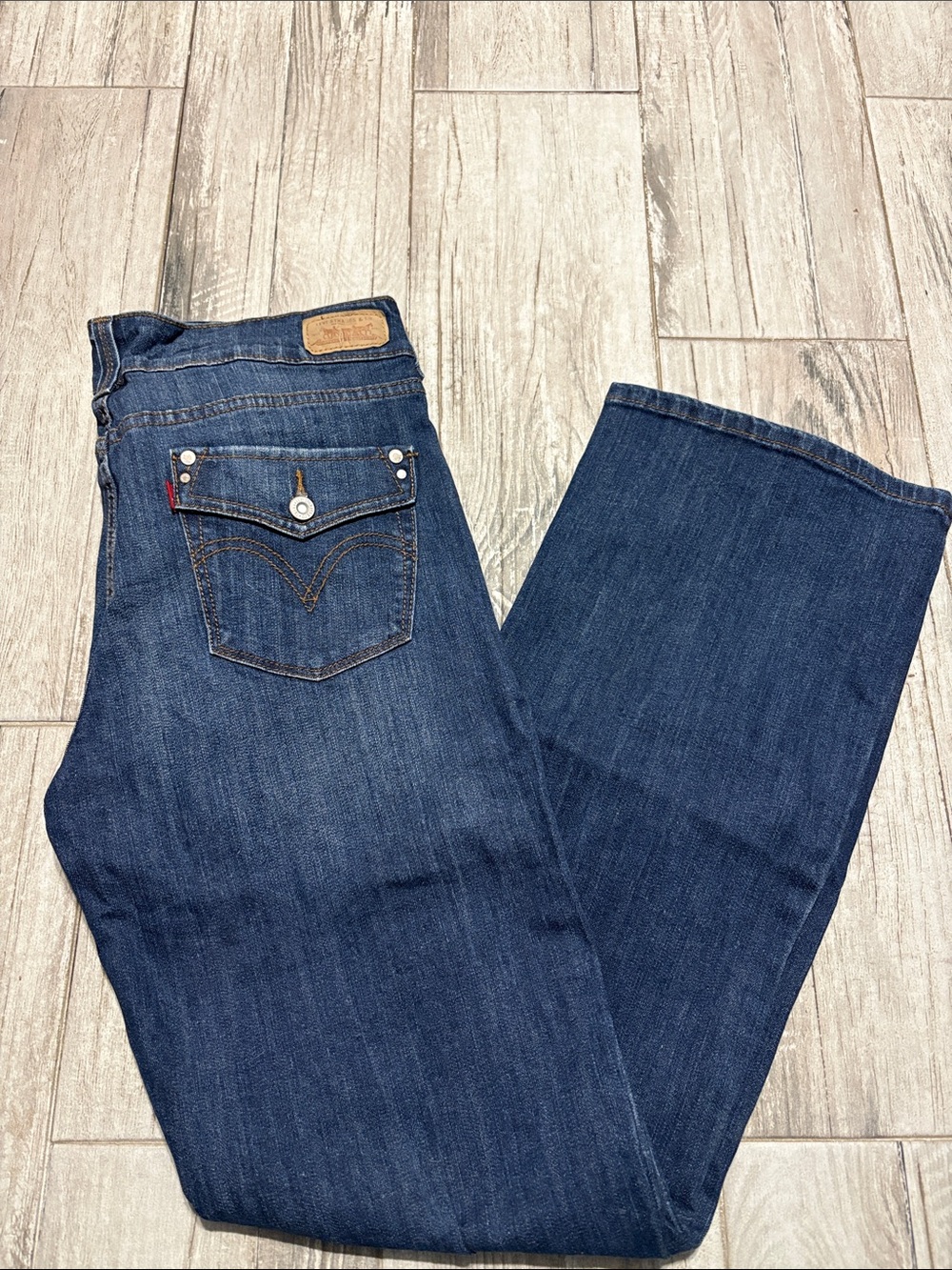 Levi's Dark Blue 526 slender boot Wide Leg Jeans with Back Flap Pocket